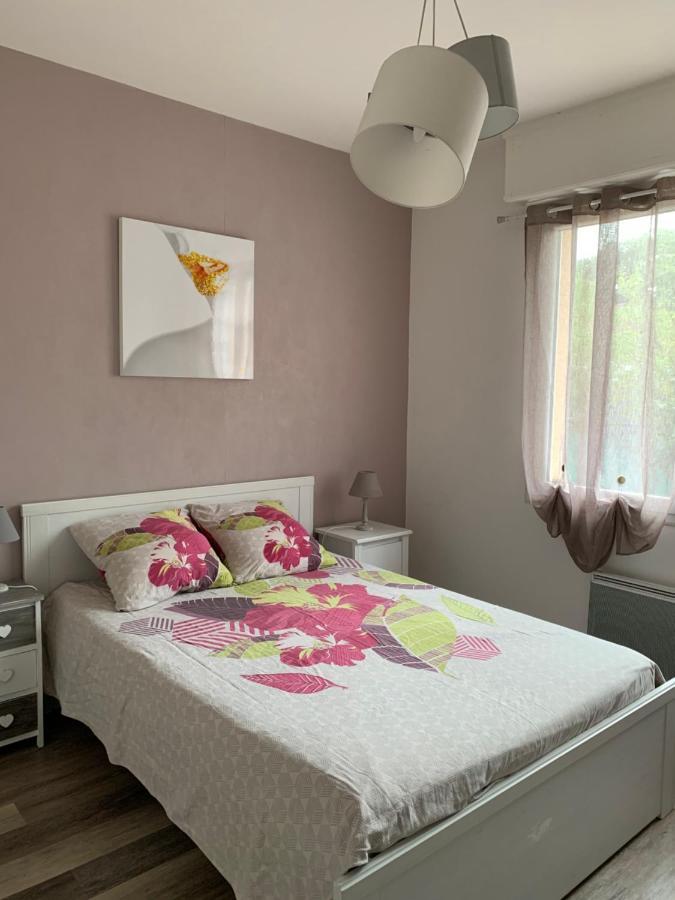 Lilas Pessac Exterior photo
